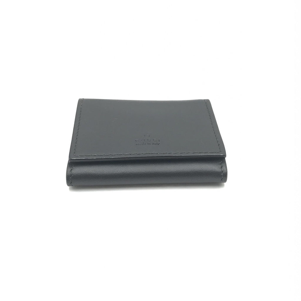 Compact Leather Wallet With Sleek Design
