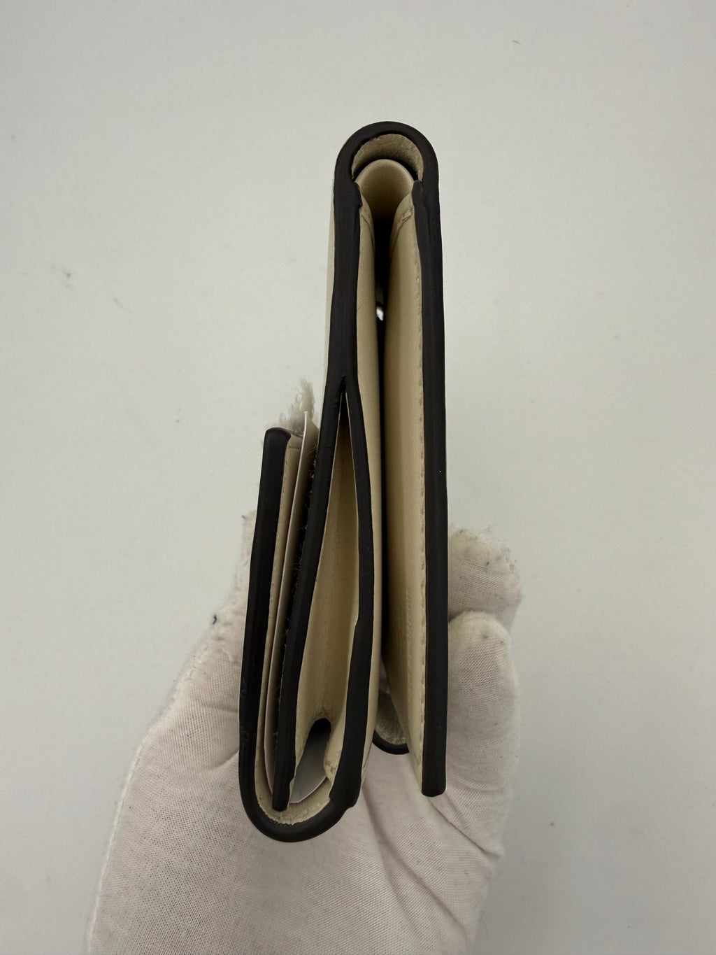 GUCCI GG Marmont Compact Wallet